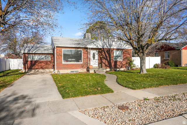 5749 S MCMILLAN CIR, Murray UT 84107