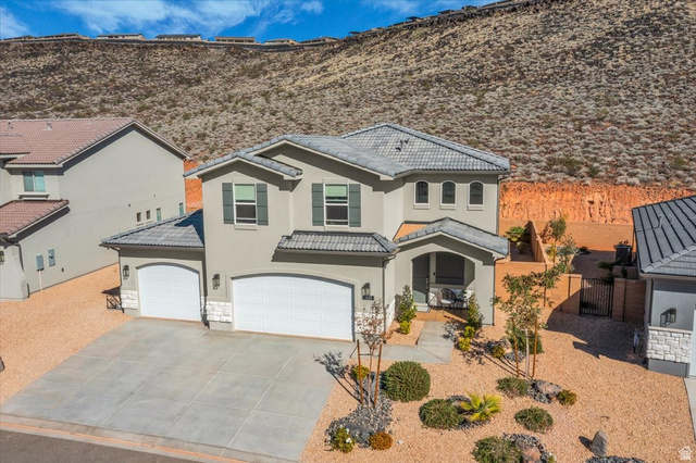 1426 N Rustico Dr
                     MLS #2123469