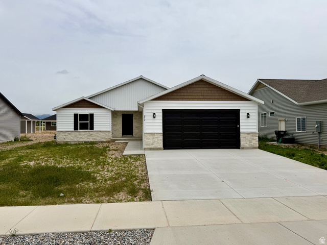 272 N 400 W
                     MLS #2123658