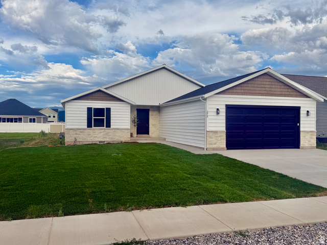 272 N 400 W
                     MLS #2123658