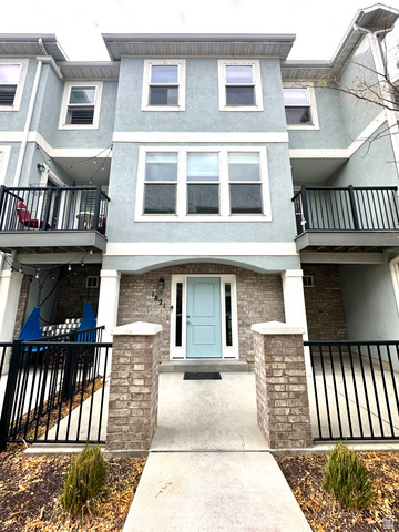 1821 W TORLUNDY DR #32, Riverton UT 84065