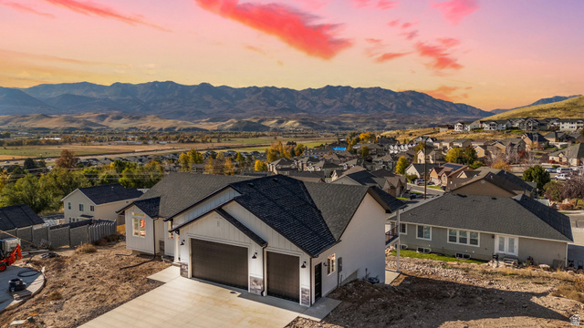 Main photo for 827 E Jenny Ln