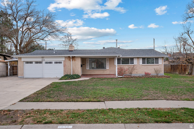 1610 E Moor Dale Ln
                     MLS #2123950