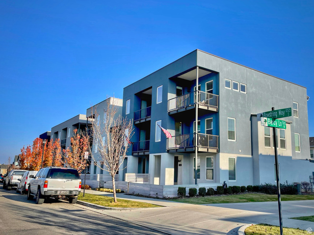 5261 W BOWSTRING WAY, South Jordan UT 84009