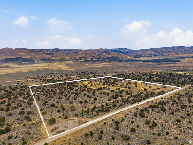 Main photo for 19149 S Tunnel Rd