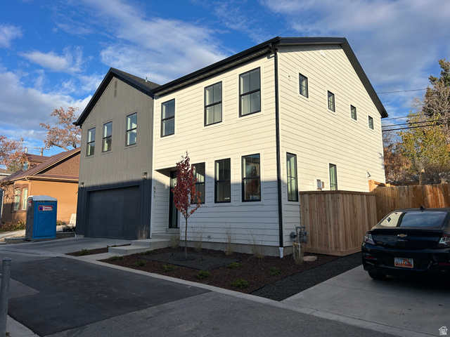 571 S Mcclelland St
                     MLS #2124477