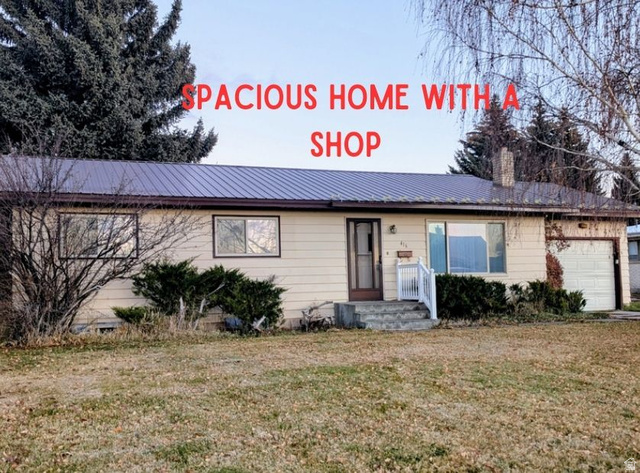 Main photo for 416 N 5th St