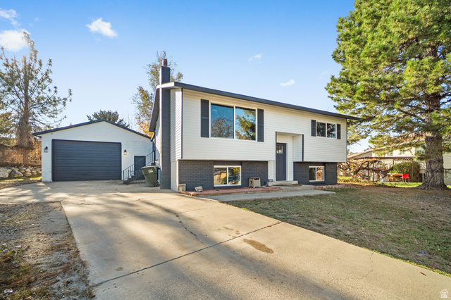 7057 W CIMMARRON DR, West Valley City UT 84128