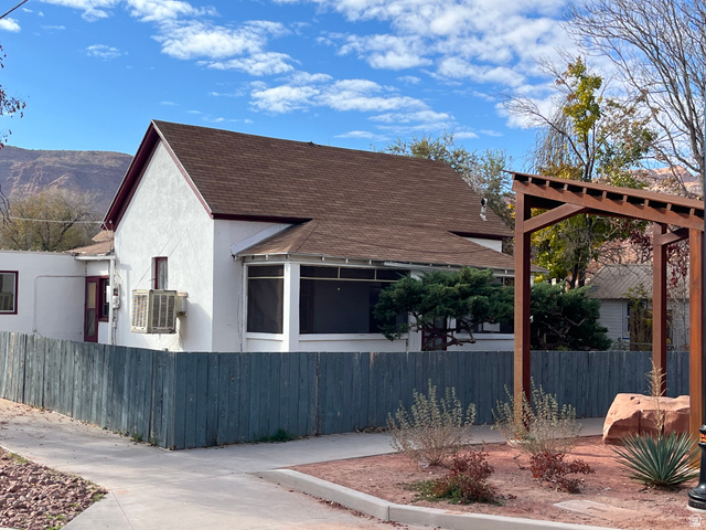 94 E 100 N, Moab UT 84532