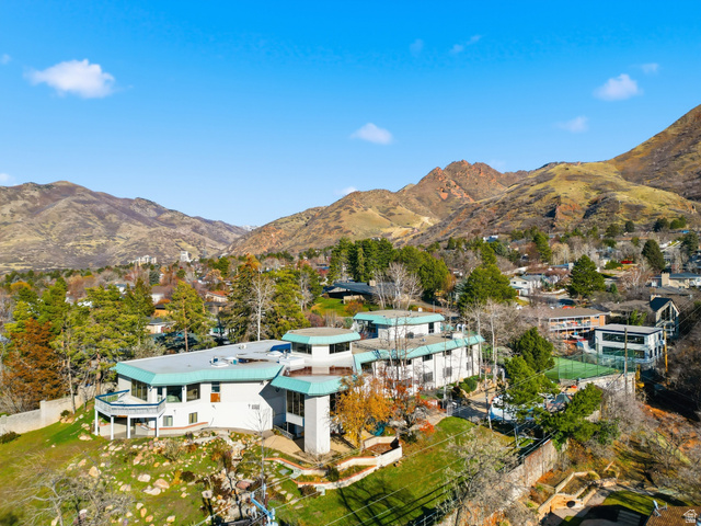 2790 E Lancaster Dr
                     MLS #2124805