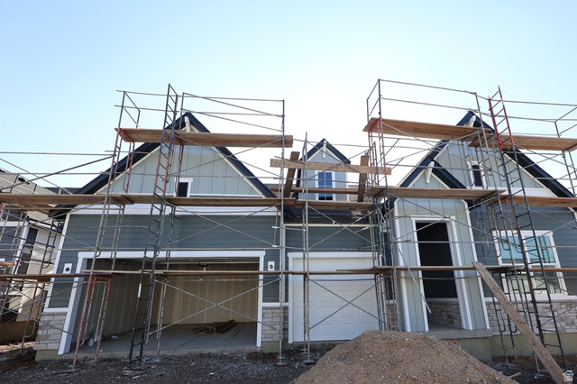 1308 E Larkspur Way
                     MLS #2124941