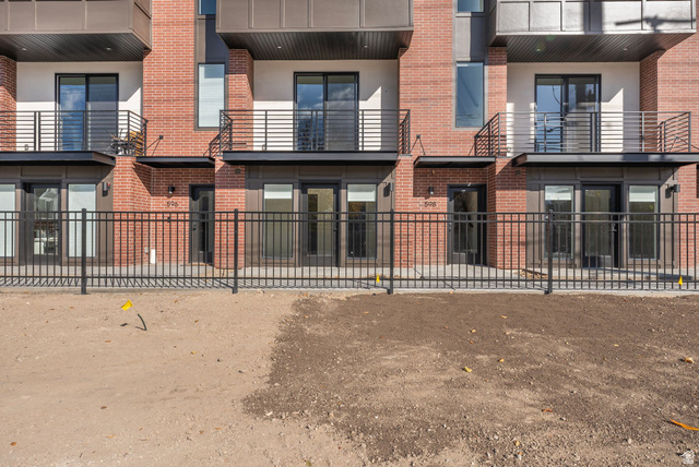 598 E BETSEY CV #19, Salt Lake City UT 84107