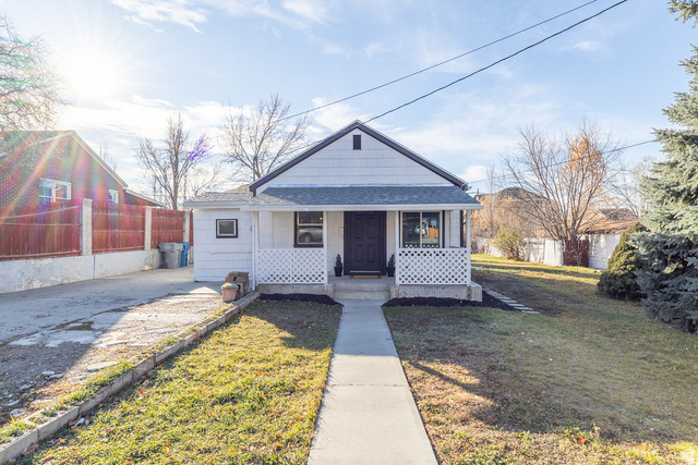 Main photo for 384 E 300 Way