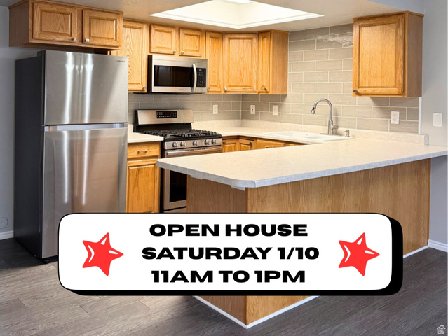 Main photo for 60  Hampton Pl