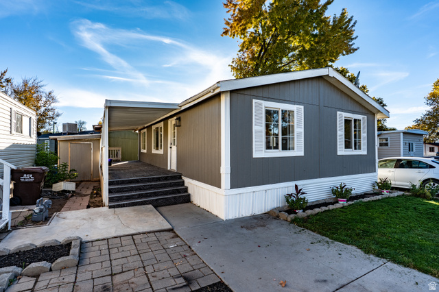 Main photo for 75 W 250 N #56