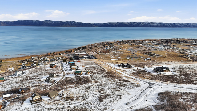 574 N CRESTVIEW DR, Garden City UT 84028