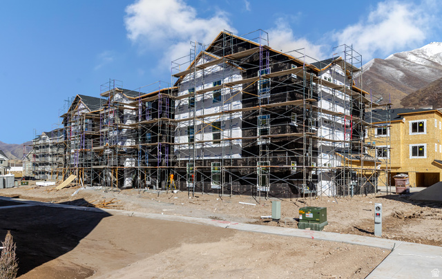 4664 S 680 W #S303, Mapleton UT 84664