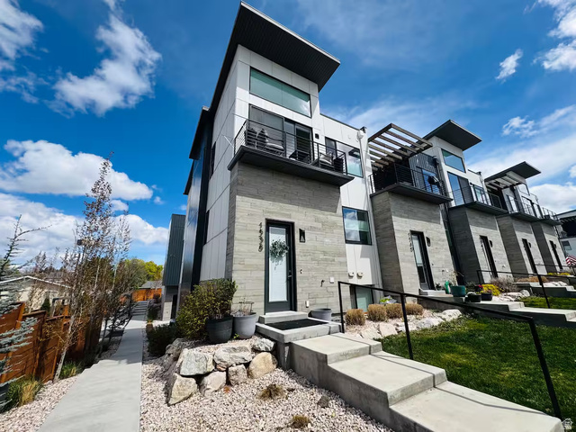 1538 E TALO CT, Millcreek UT 84106