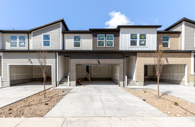 4816 S HEARTWOOD RD #423, Mapleton UT 84664