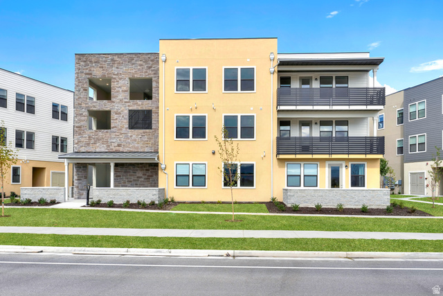 736 W W BLUE MAGIC LN, Midvale UT 84047