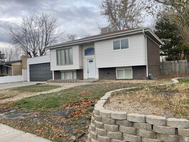 9822 S DARIN DR, Sandy UT 84070