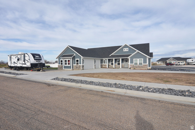 382 S 4350 W
                     MLS #2126888