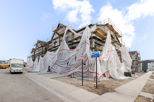 12718 S CARTER FALLS CV #2032, Herriman UT 84096