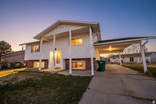 1183 200, Layton, UT