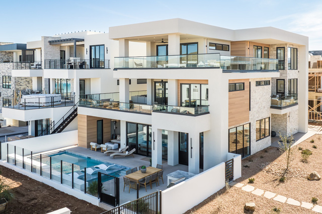 914 SAPPHIRE SKY LN, St George UT 84790