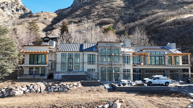 3726  Devonshire Dr
                     MLS #2127418