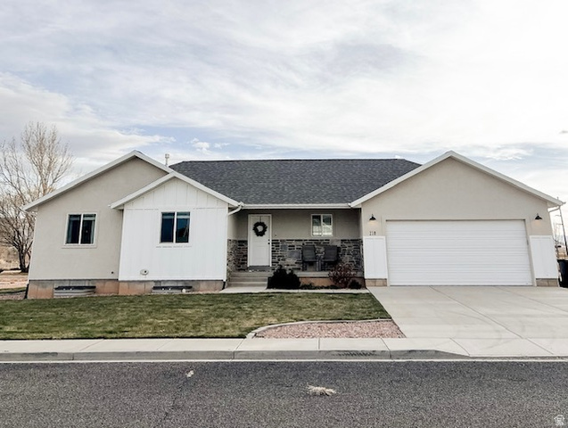 218 E 200 S, Aurora UT 84620