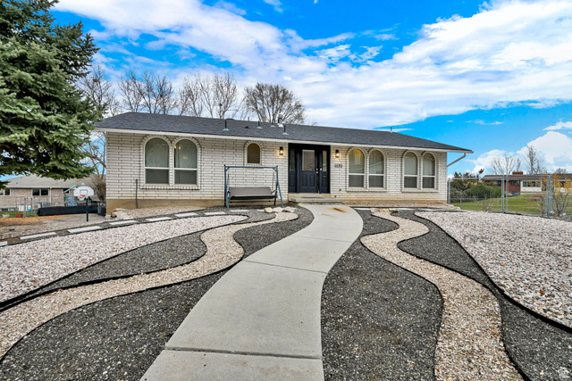 1629 E JUNIPER ST, Layton UT 84040