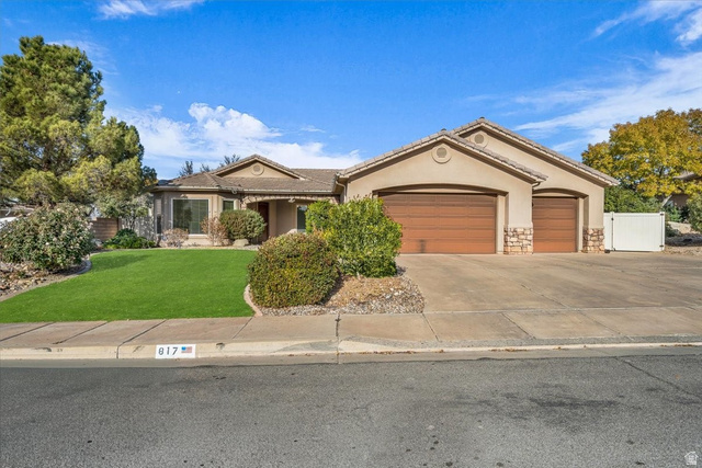 817 E Sonoran Dr
                     MLS #2127804