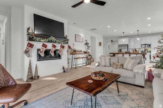 2103 N ELDERBERRY DR, Saratoga Springs UT 84045