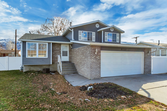 9733 S QUINDARO RD, Sandy UT 84070