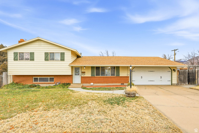 4524 STEPHENS CIR, South Ogden UT 84403