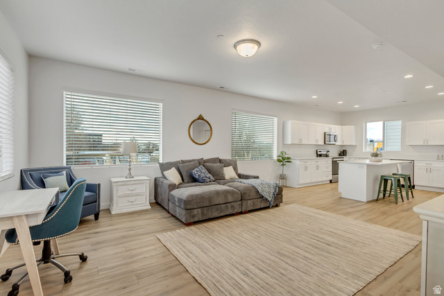 238 W PARAMOUNT AVE #102, Salt Lake City UT 84115