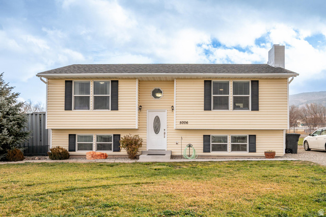 5006 N Tomahawk Dr
                     MLS #2128212