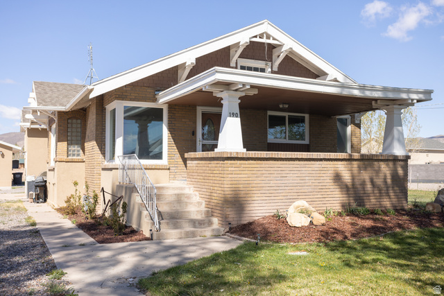 190 S Main St
                     MLS #2128294