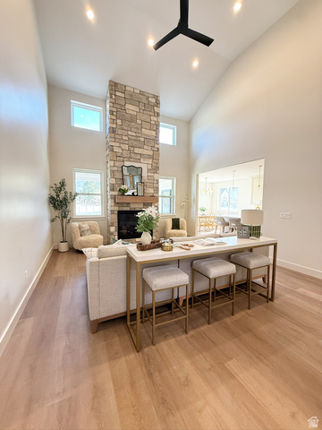 1042 E Lester Dr
                     MLS #2128562