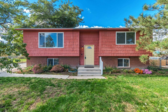 360 BELAIRE CIR, Grantsville UT 84029