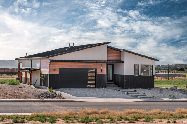 2734 S Mann Ln
                     MLS #2128807