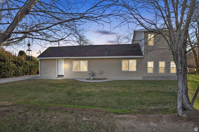 Main photo for 397 W Main St