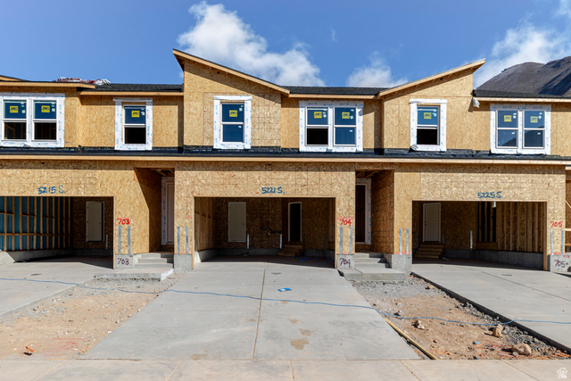 5221 S Acacia Dr #704
                     MLS #2129096