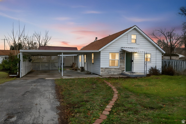 117 N 100 W
                     MLS #2129282