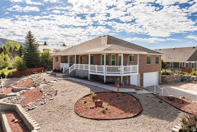 390  Ridge Dr
                     MLS #2129301