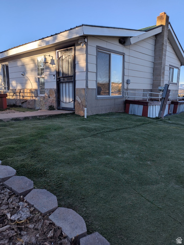 7587 S 39700 W
                     MLS #2129405