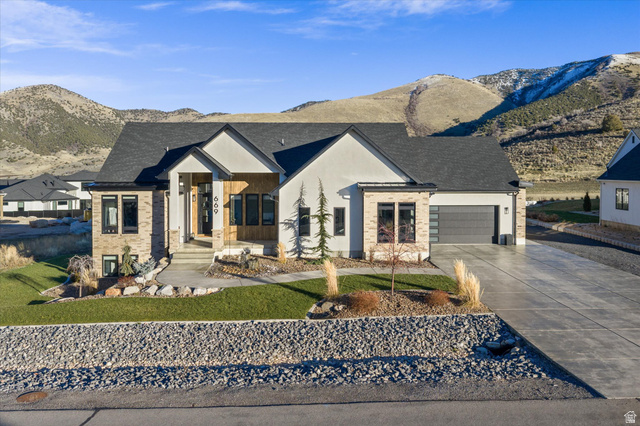 669 S 150 E
                     MLS #2129505