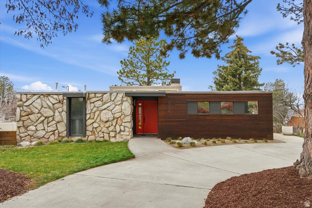 2136 ELAINE DR, Bountiful UT 84010