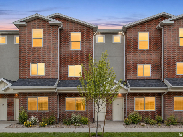 445 W 950 S
                     MLS #2129634